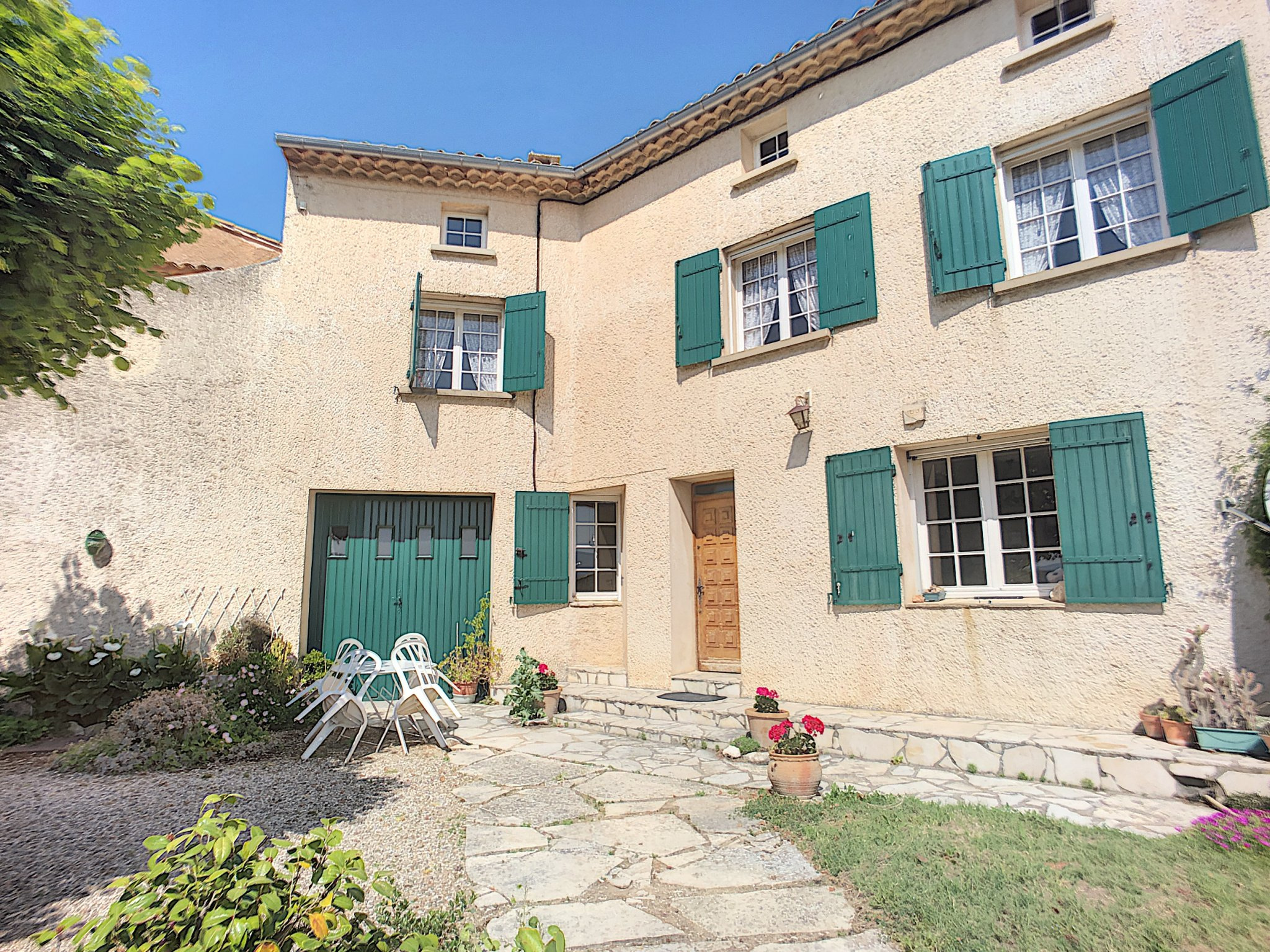 Vente Maison 102m² 5 Pièces à Saint-Saturnin-lès-Apt (84490) - Allo Immo Luberon Provence