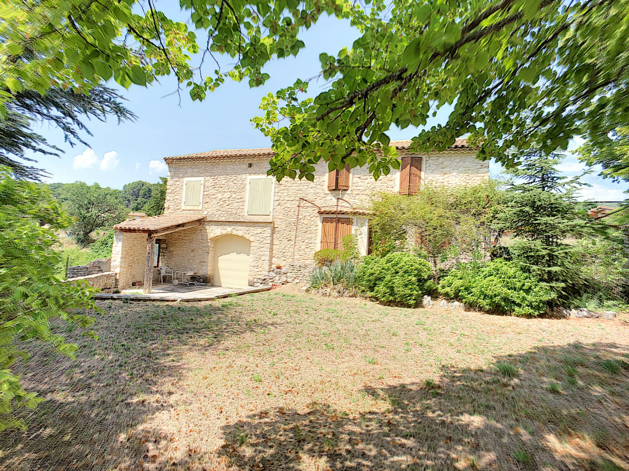 Vente Maison 163m² 9 Pièces à Saignon (84400) - Allo Immo Luberon Provence